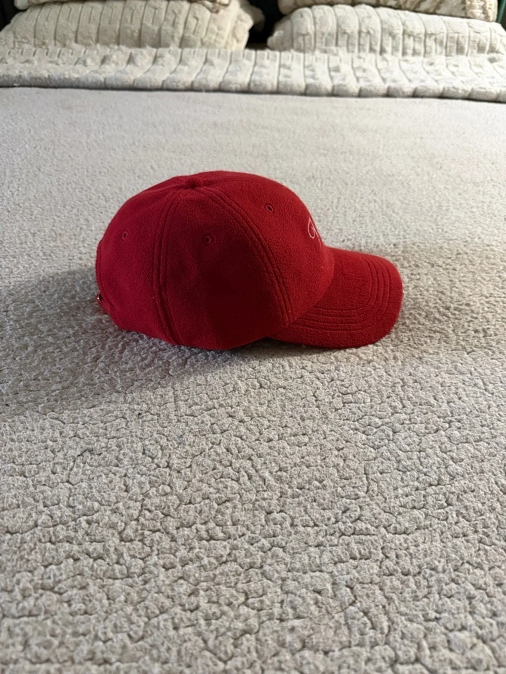 Varley Tamar Fleece Cap in Red Dahlia
